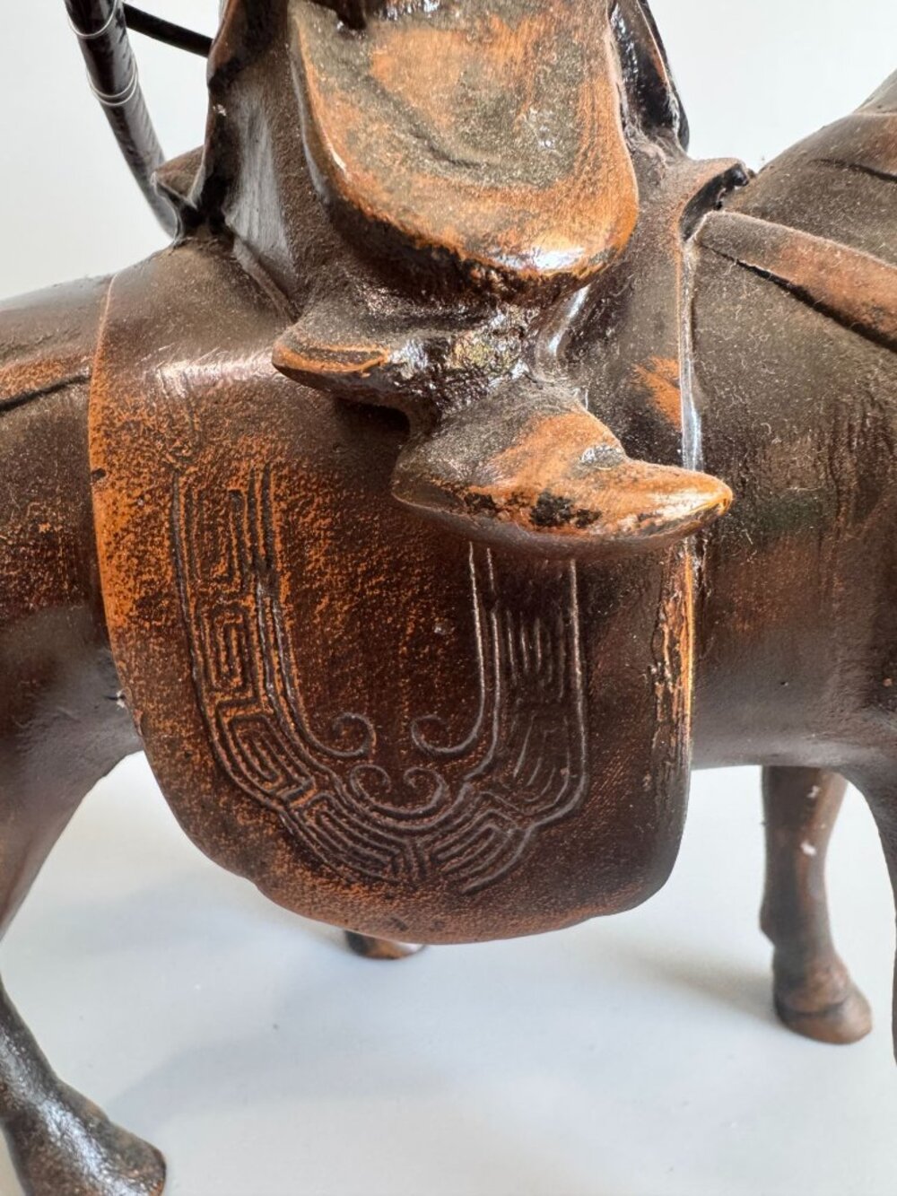 Antique Chinese Guan Yu Kwan Kung Cast Iron Bronze Finish Statue on Horse 10" - Picture 12 of 16